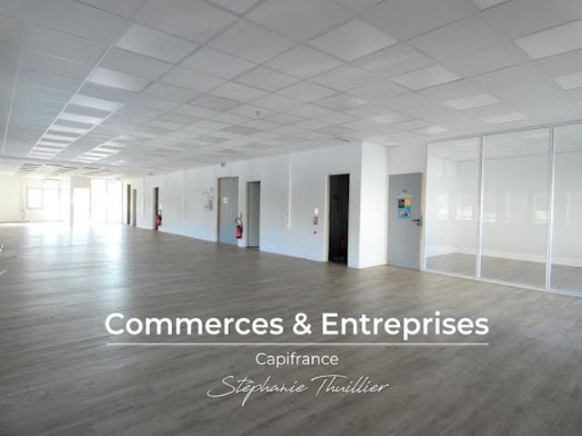 Location Bureaux 3 pièces 205 m2 Vitrolles