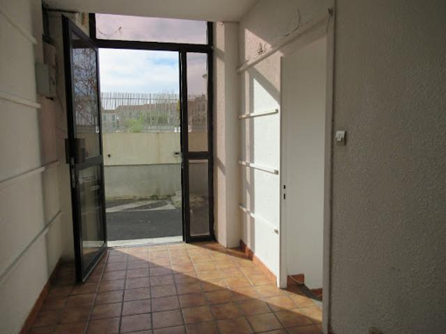 Location Bureaux 3 pièces 50 m2 Beziers