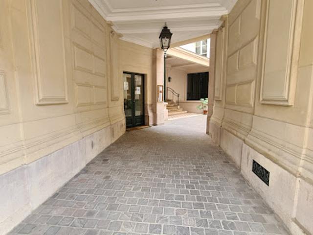 Location Bureaux 0 pièces 46 m2 Paris 8ème