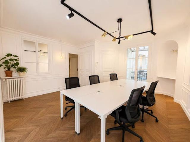 Location Bureaux 4 pièces 100 m2 Paris 11ème