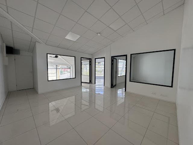 Location Bureaux 4 pièces 75 m2 Baie mahault