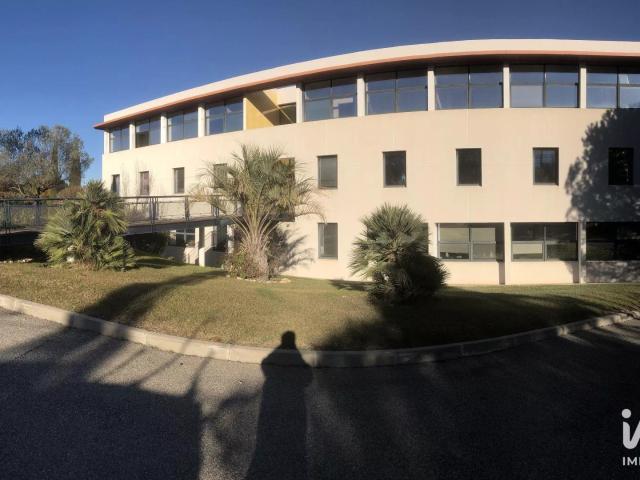 Location Bureaux 58 m²