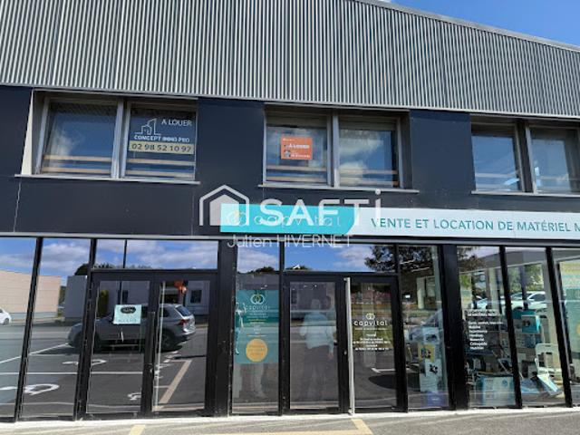 Location Bureaux 5 pièces 91 m2 Saint Martin des Champs