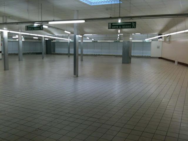 Location Bureaux 680 m2 Ifs