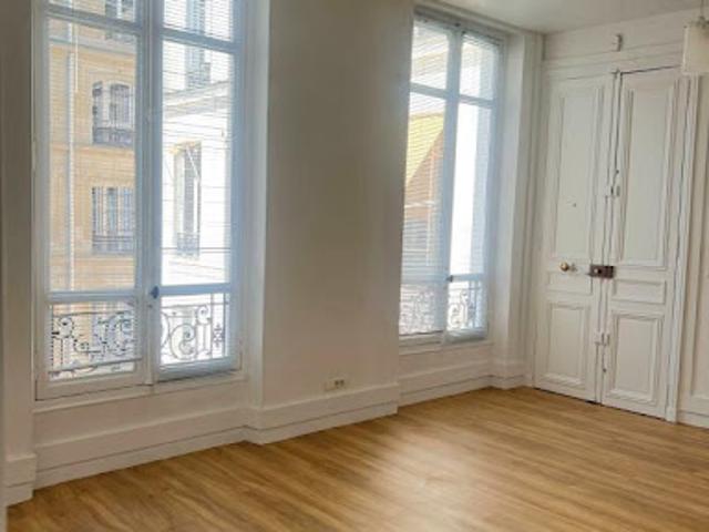 Location Bureaux 60 m2 Paris 8ème