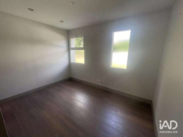 Location Bureaux 60 m²