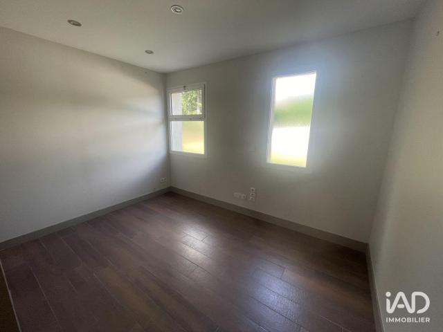 Location Bureaux 60 m²