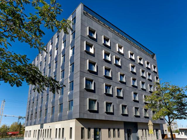 Location Bureaux 6 pièces 108.66 m2 Annemasse