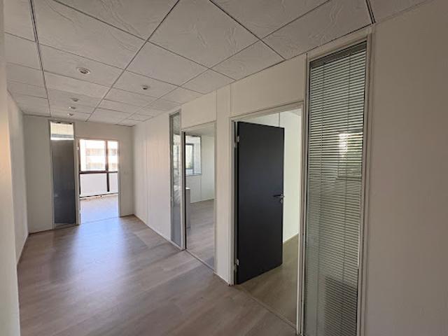 Location Bureaux 76 m2 Aix en Provence