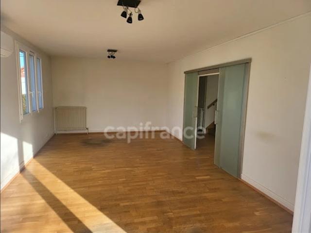 Location Bureaux 7 pièces 211 m2 Essey lès Nancy