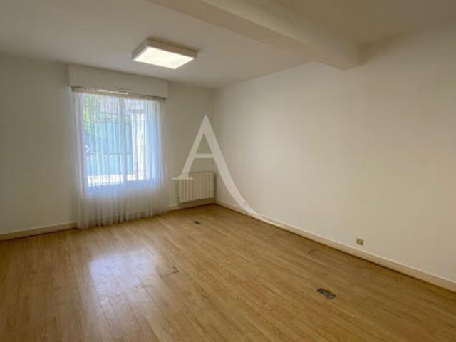 Location Bureaux 85 m2 Jargeau