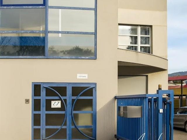 Location Bureaux 8 pièces 160 m2 Voiron