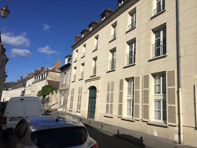 Location Bureaux 8 pièces 132 m2 Compiegne