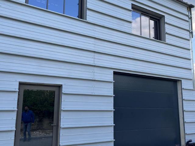 Location Bureaux 96 m²
