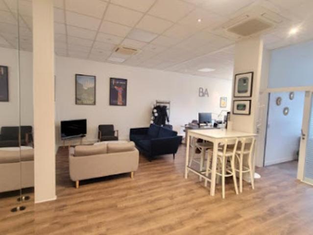 Location Bureaux 99 m2 Paris 8ème