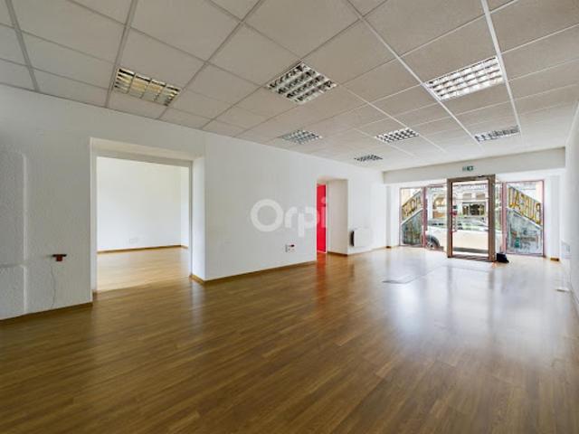 Location Bureaux 90 m2 Luxeuil les Bains
