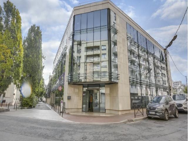 Bureaux à louer Levallois Perret Proche gare, RER et métro
