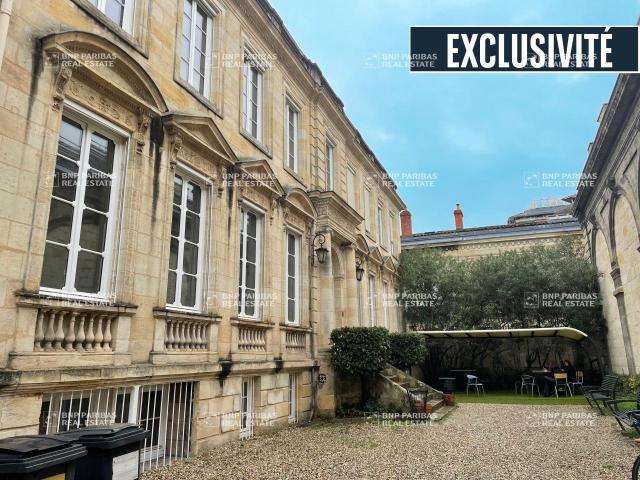 Location bureaux Bordeaux centre Hyper centre avec cour privative