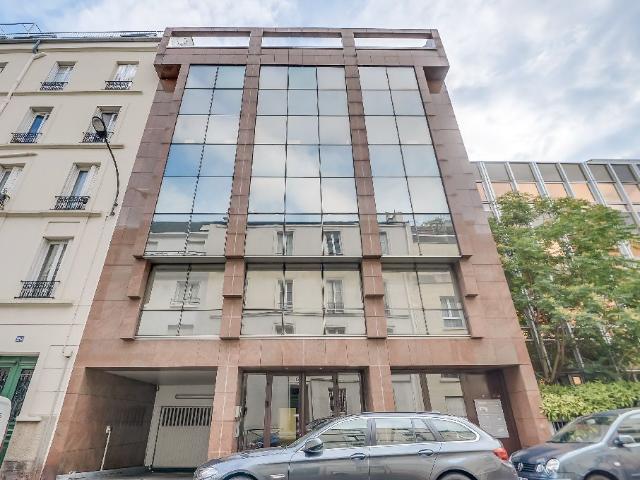 Location bureaux Levallois Perret Proche gare, RER et métro