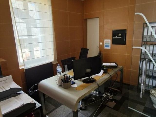 Location bureaux La Baule centre Rue perpendiculaire à l'avenue du Général de Gaulle