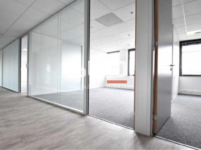 Bureaux à louer Saint Priest Parc Technologique, proche tram T2