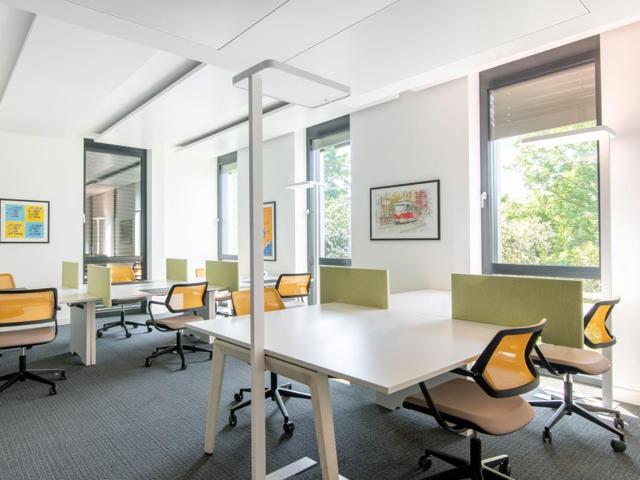 Location bureau coworking Clermont Ferrand Place de Jaude