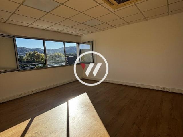 Location bureau Aubagne Proche A50, D8N et bus