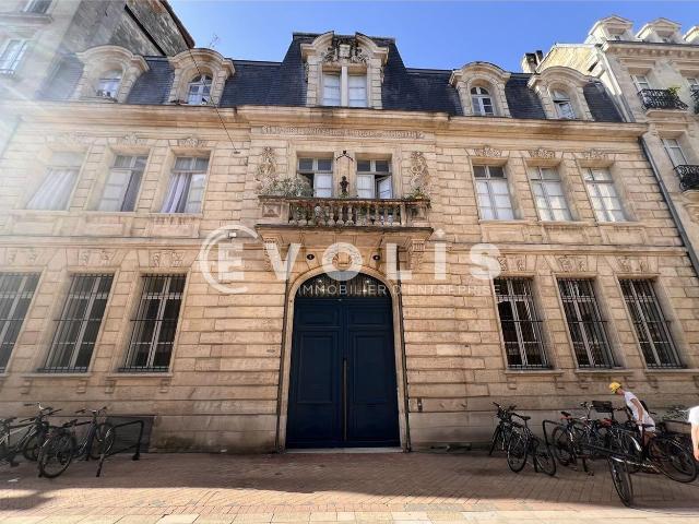 Location bureau Bordeaux centre Proche tram, port et parking
