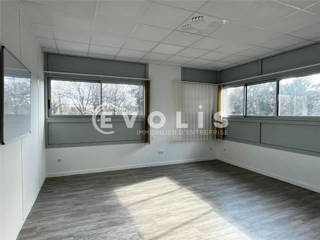 Location bureau Biganos Proche A660, gare et bassin d'Arcachon