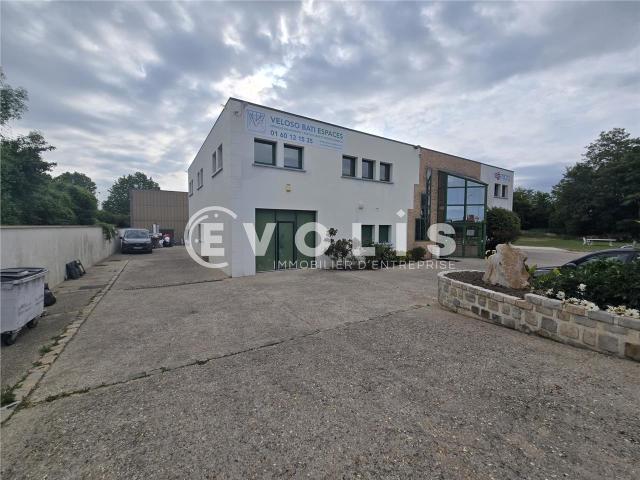Location bureau Gometz le Châtel Proche autoroute A10 et routes N118 et N104