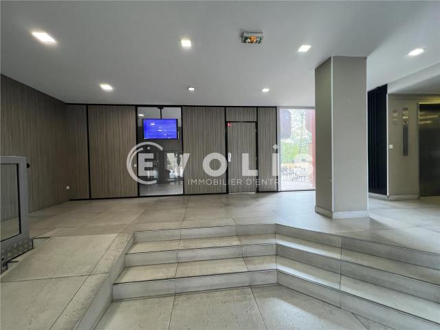 Location bureau Maisons Alfort Proche métro ligne 8 et centre commercial