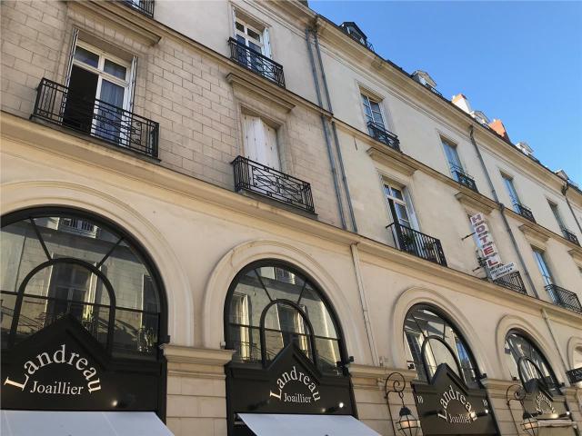 Location bureau Nantes centre Proche place Royale et transports