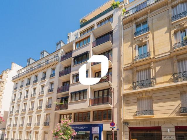 Location bureau Neuilly sur Seine Métro Les Sablons et RER Porte Maillot