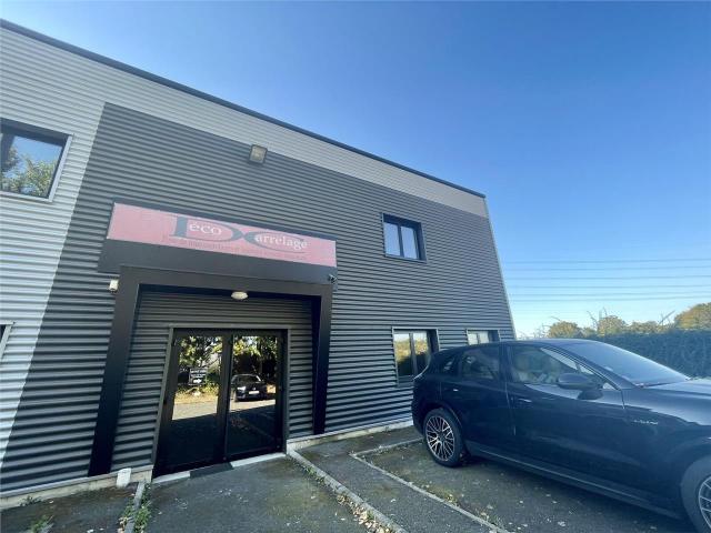 Location bureau Saint Jean du Cardonnay Zone d'activité commerciale