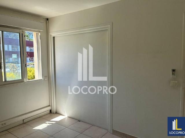 Location bureau Saint Raphaël Zone Epsilon face entrée principale