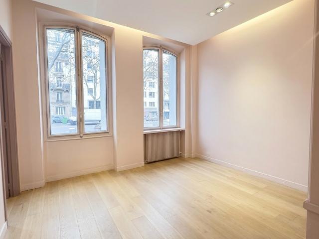 Location bureau Paris 16 Proche place de l'Étoile
