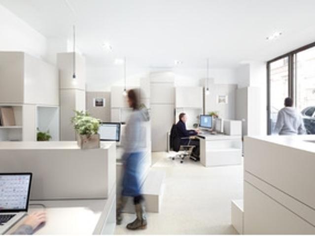 Location bureau Paris 18 Rez de chaussée avec entrée indépendante