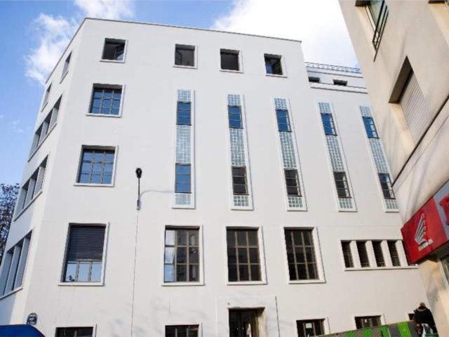 Location bureau Paris 20 Proche bus et autoroute A3