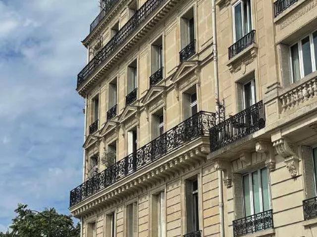 Location bureau Paris 8 Quartier des Champs Elysées