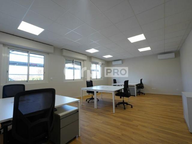 Location bureau Vaulx en Velin Proche A42 et périphérique