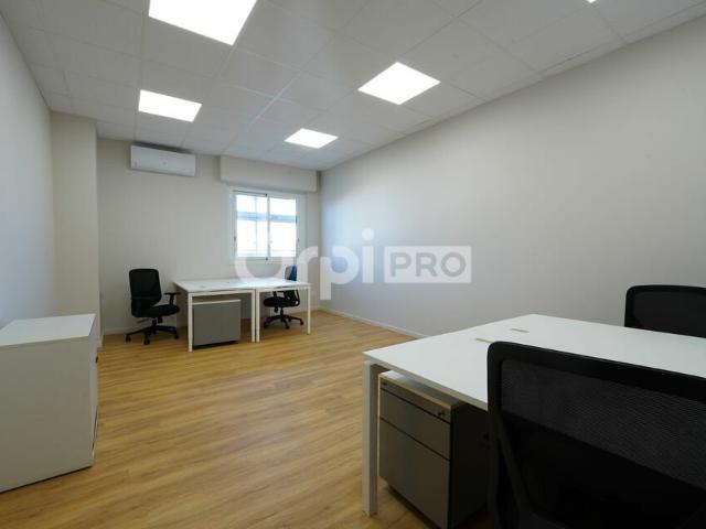 Location bureau Vaulx en Velin Proche A42 et périphérique