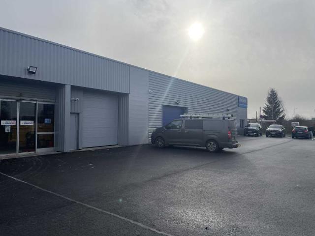Location cellule d'activité Douai Proximité A21 et centre ville