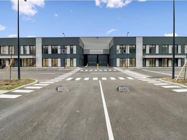 Location cellule d'activité neuve Le Bourget Accès A1 A86