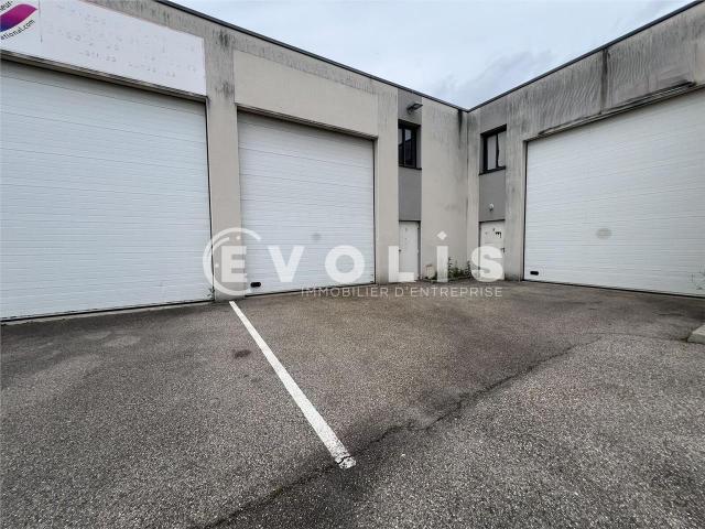Location cellules d'activité Saint Laurent de Mure Proche A43