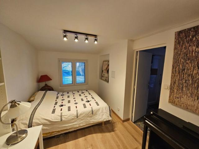 Location chambre meublée dans une maison