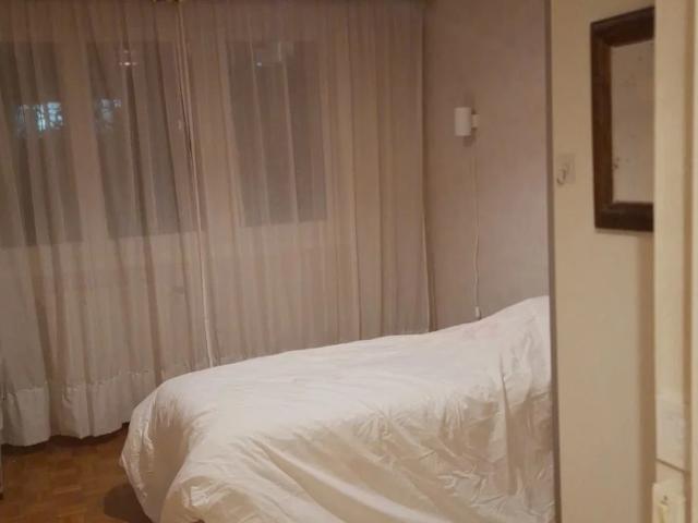 Location Chambre Avenue Guy de Collongue, Écully