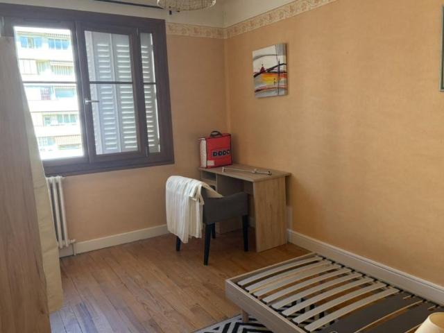 Location Chambre Cour d'Honneur, Chambéry