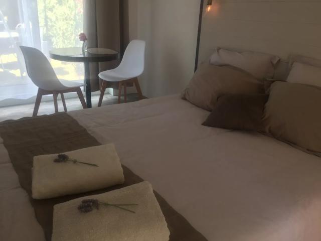 Location Chambre Place Cabardel, Pélissanne