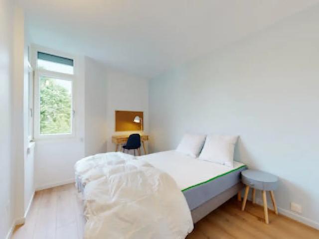 Location Chambre Place de l'Égalité, Guyancourt