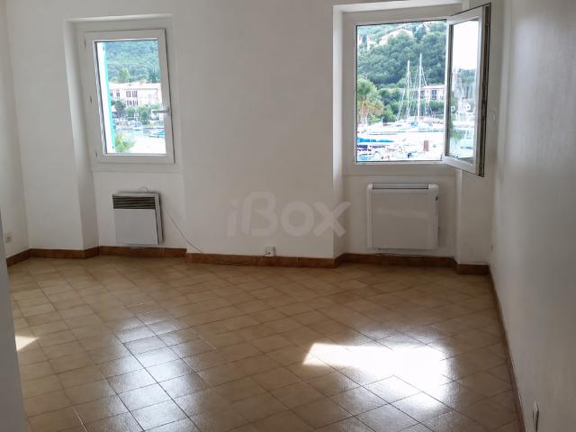 Location Appartement Quai Jean Jaurès, Saint Mandrier sur Mer